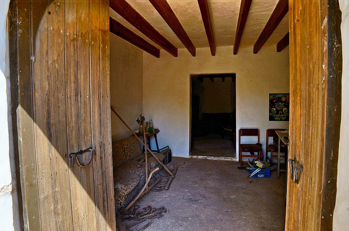 Landhaus zum Renovieren in Ses Salines: Finca-Projekt auf Mallorca