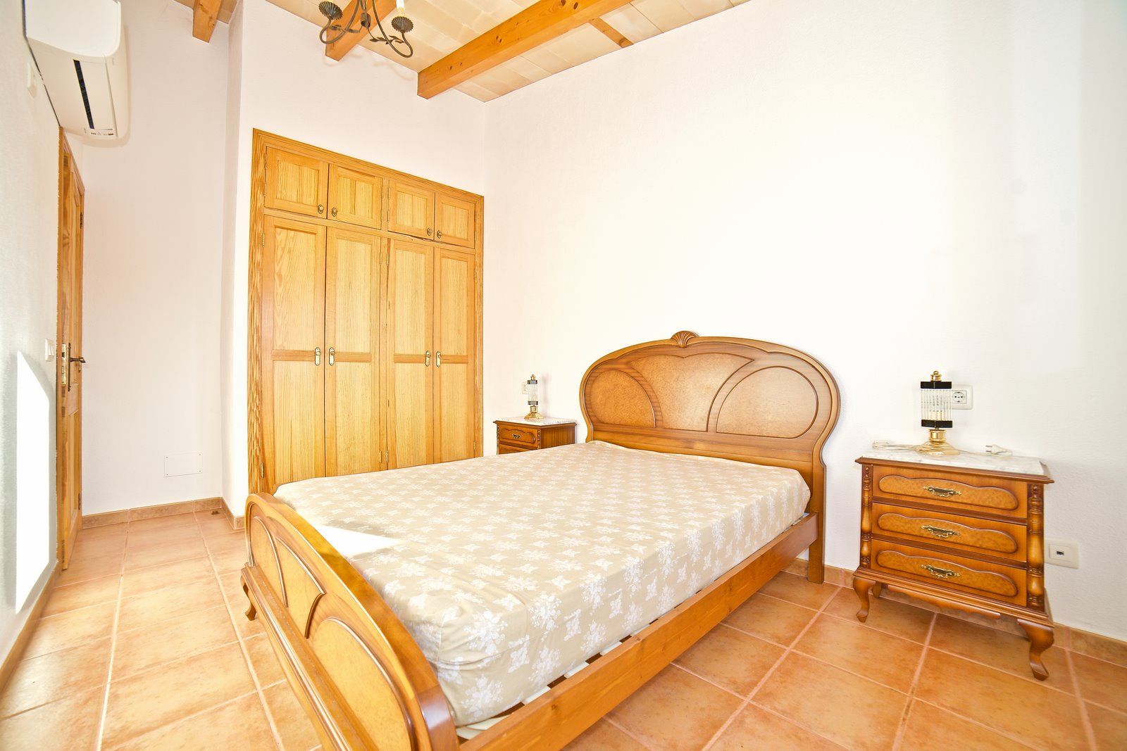 11-Villasyfincasmallorca-5.jpg Landhaus zur Miete mit Meerblick bei Ses Salines, Mallorca