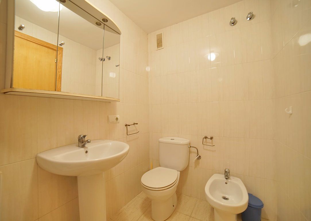 Planta baja con terraza y 3 dormitorios en Colonia de Sant Jordi
