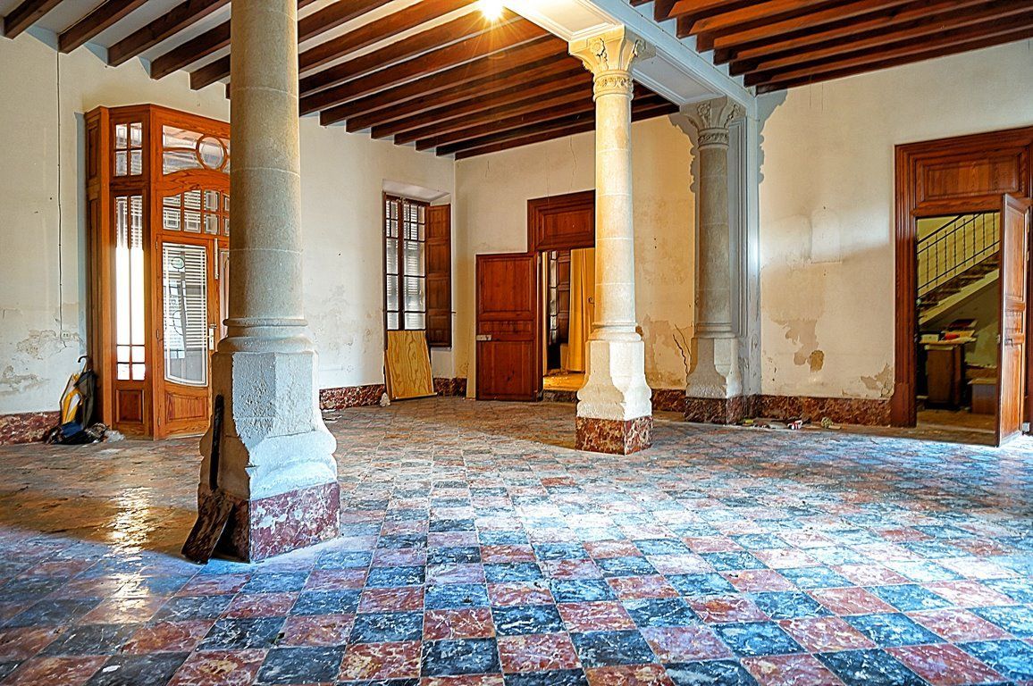 Herrschaftliches Stadthaus in Porreres · 607 m² · 12 Schlafzimmer
