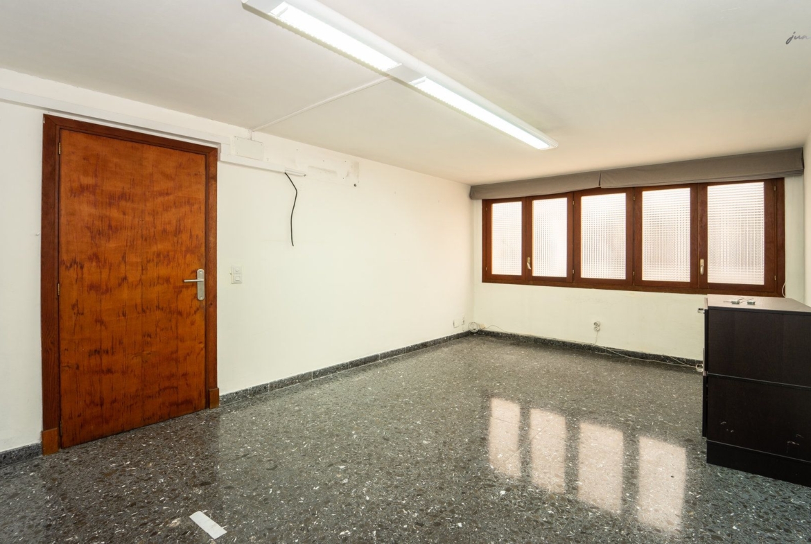Office with Terrace on Calle San Miguel, Palma de Mallorca