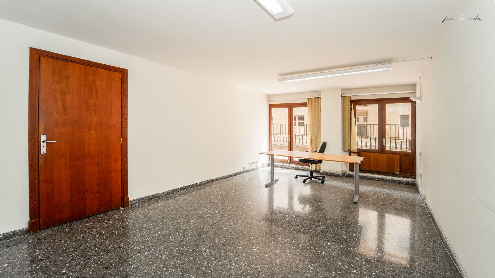 1196-Despacho-piso-en-venta-en-Calle-San-Miguel-de-Palma-con-terraza-14.jpg Office with Terrace on Calle San Miguel, Palma de Mallorca