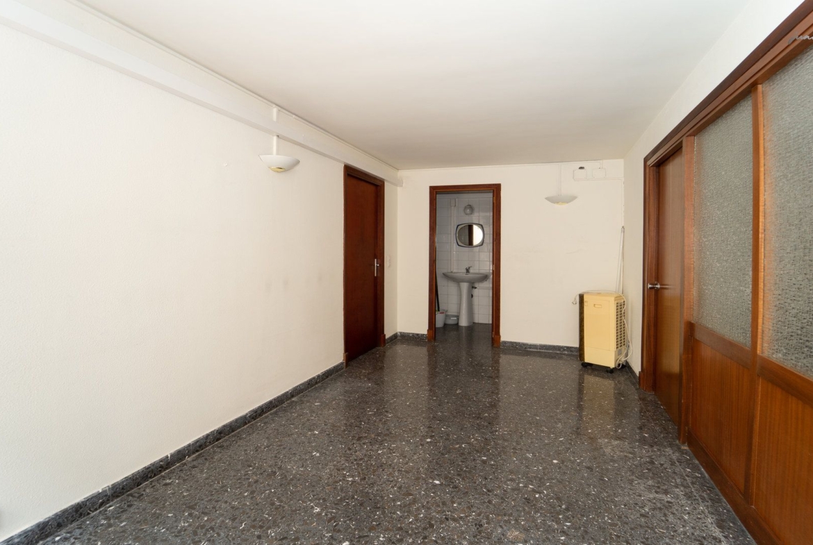 Office with Terrace on Calle San Miguel, Palma de Mallorca