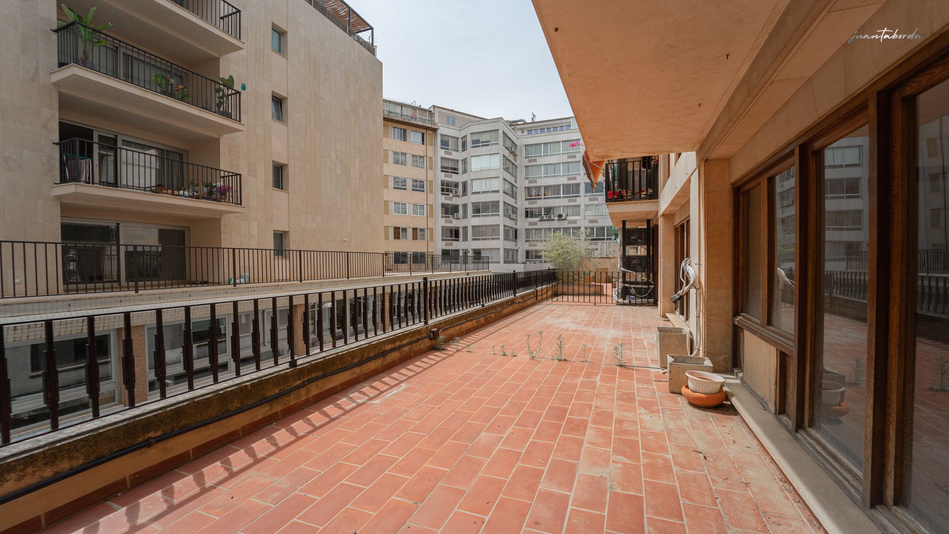 1196-Despacho-piso-en-venta-en-Calle-San-Miguel-de-Palma-con-terraza-3.jpg Office with Terrace on Calle San Miguel, Palma de Mallorca