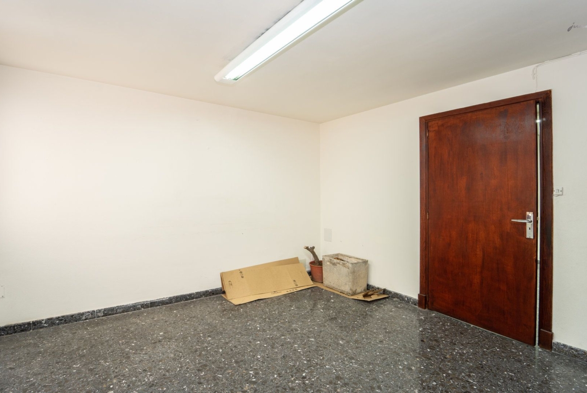 Office with Terrace on Calle San Miguel, Palma de Mallorca