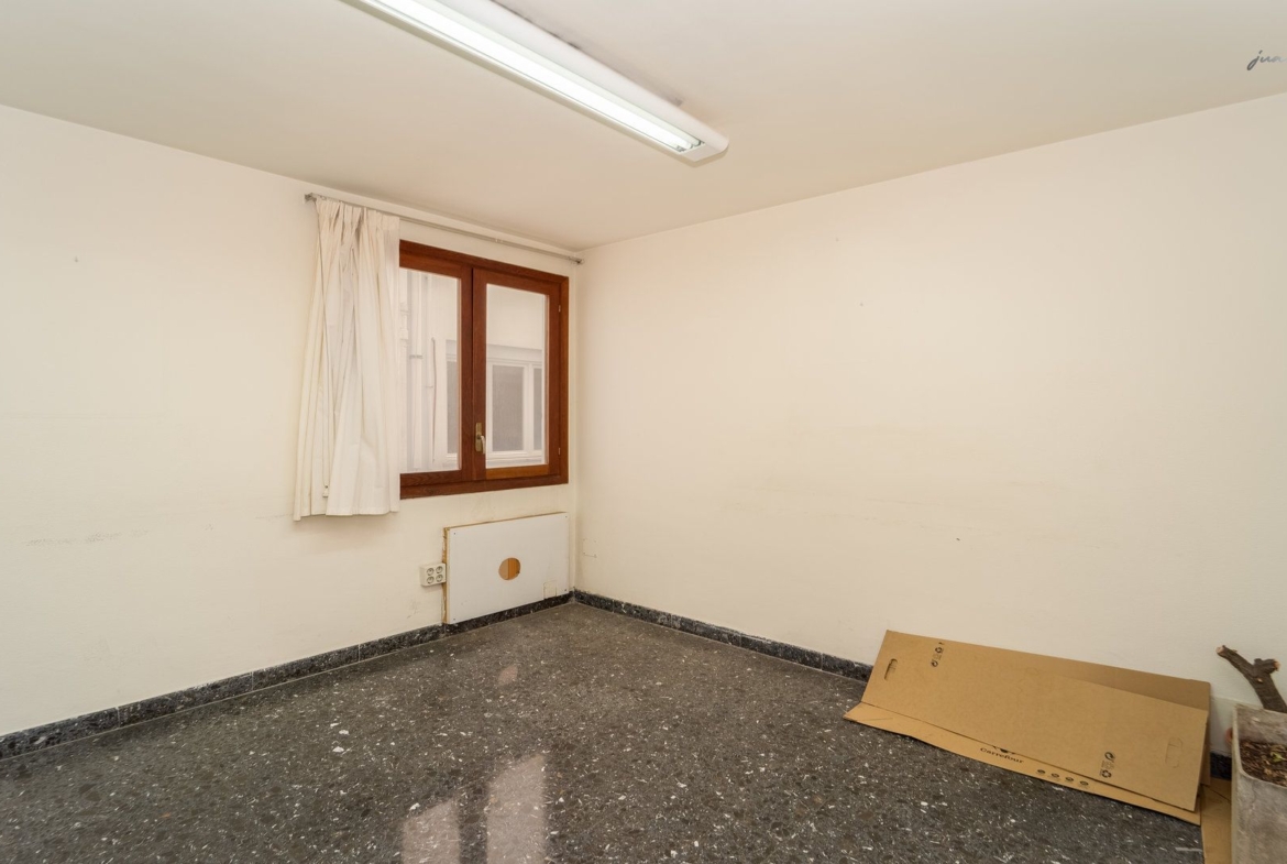 Office with Terrace on Calle San Miguel, Palma de Mallorca