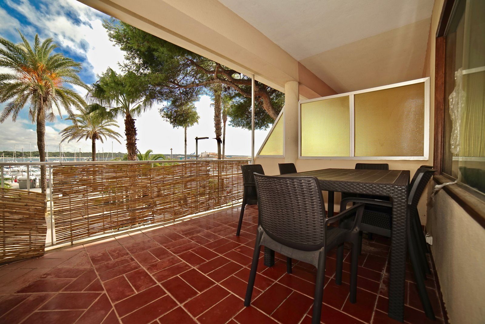 12-1079-Villasyfincasmallorca.jpg Seafront Apartment for Rent in Colonia de Sant Jordi