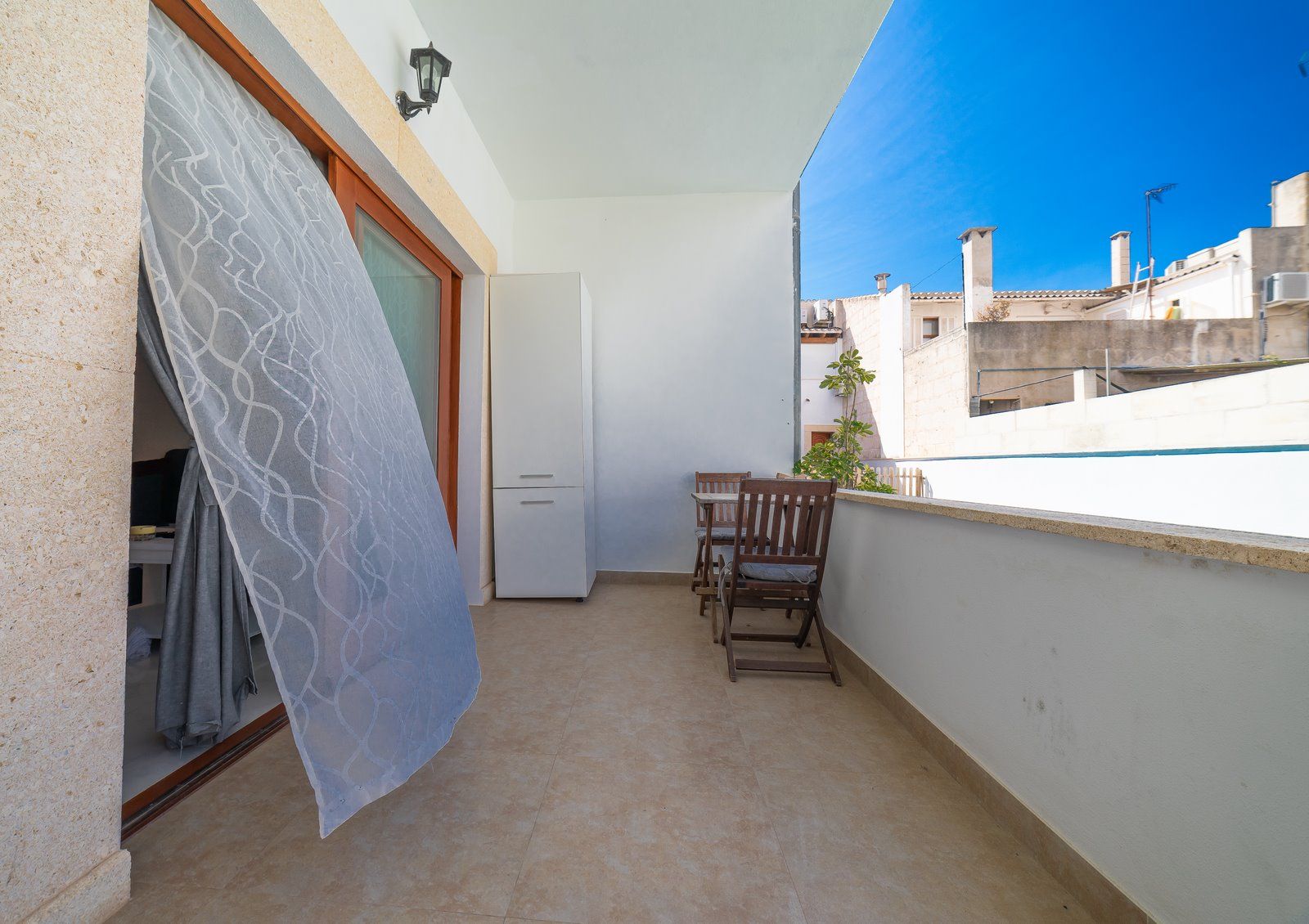 12-1200-Villasyfincasmallorca.jpg Adosado en alquiler con piscina en Ses Salines | 3 hab.