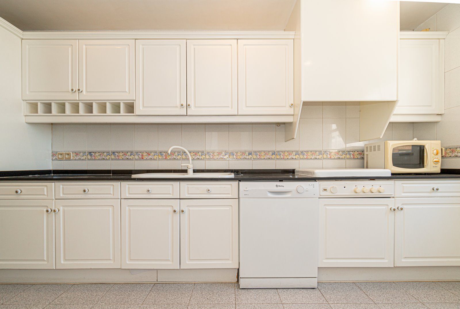 12-1209-Villasyfincasmallorca.jpg Sea View Apartment with Terrace on Palma’s Paseo Marítimo