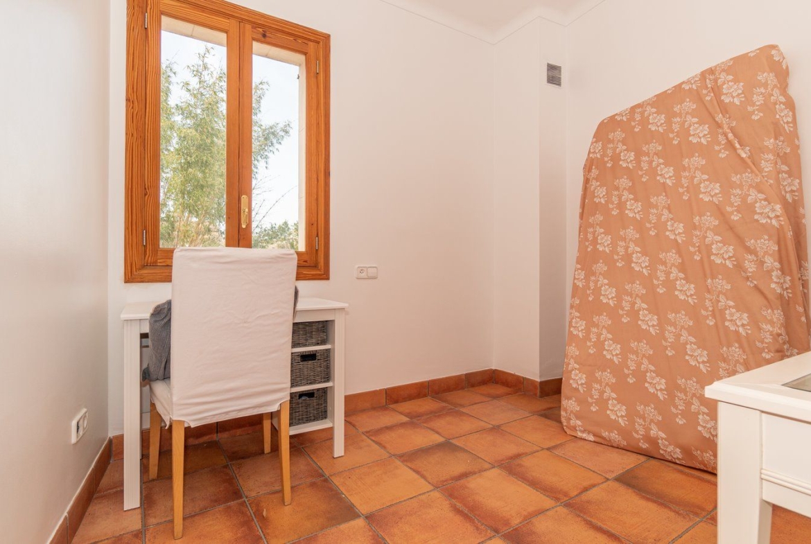Alquiler casa de pueblo en Llucmajor: renovada, con patio y solárium