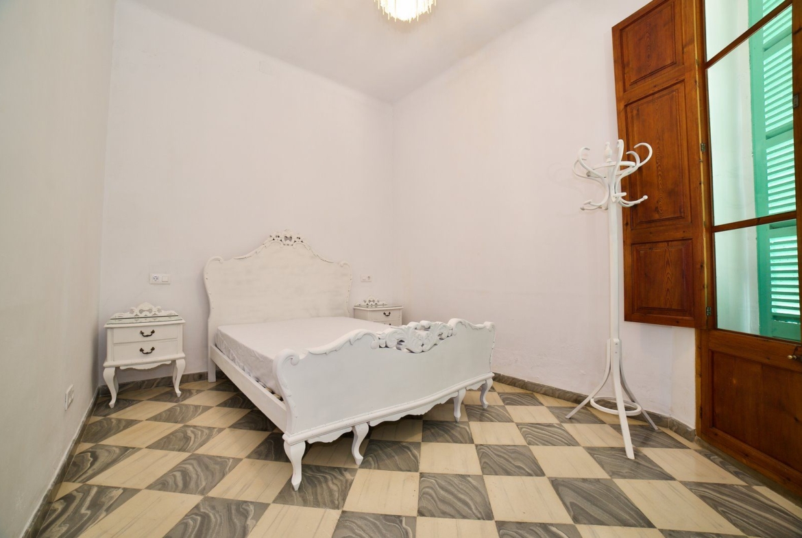 Casa de pueblo en alquiler en Montuïri con garaje, patio y terrazas