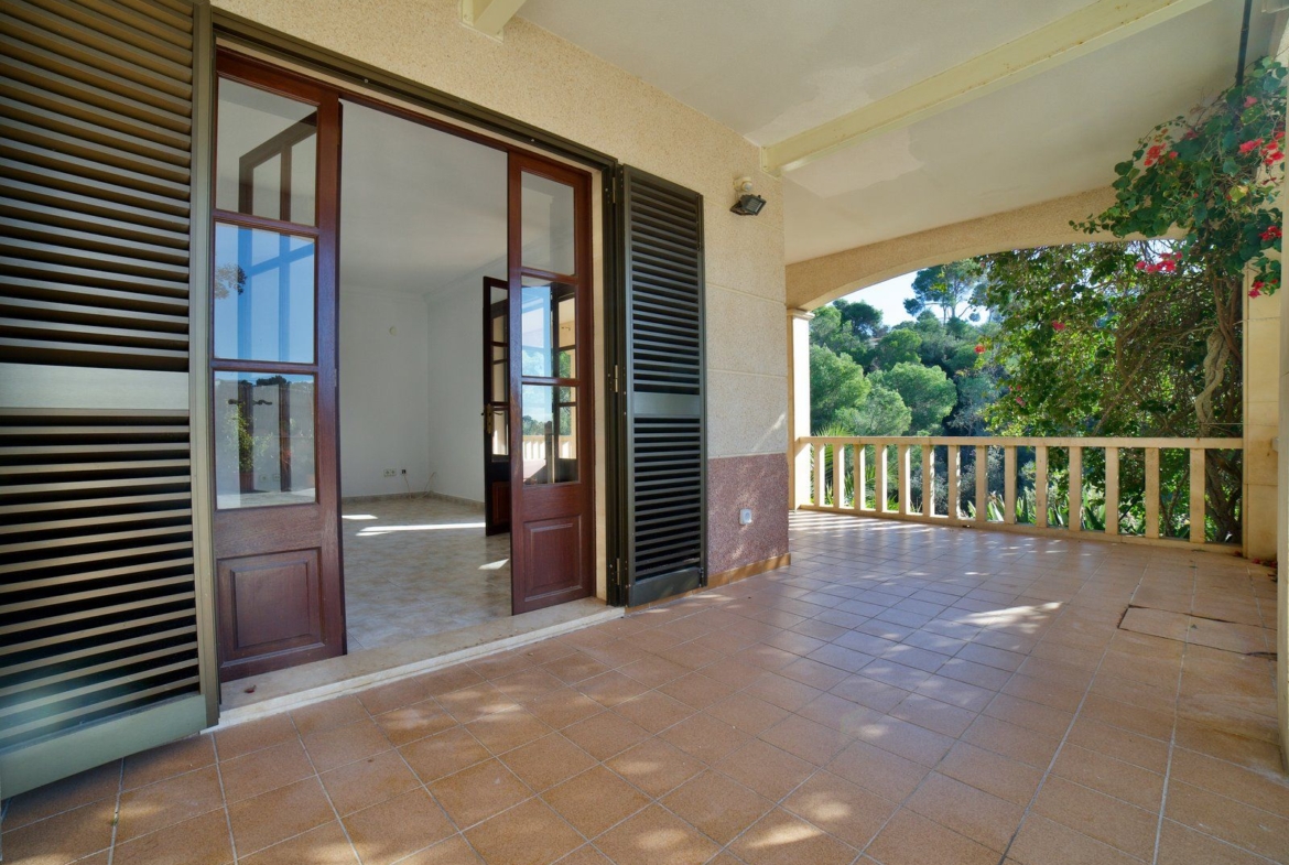 Sea View Ground-Floor Apartment for Rent in Cala Santanyí