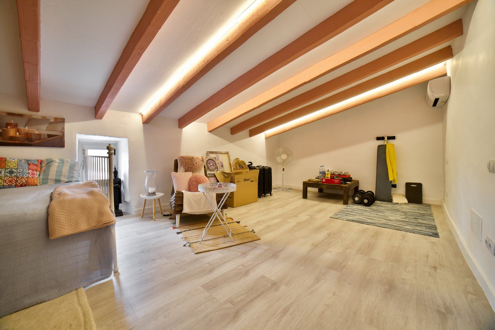12-2047-Villasyfincasmallorca.jpeg Renovated Village House with Garden for Rent in Ses Salines