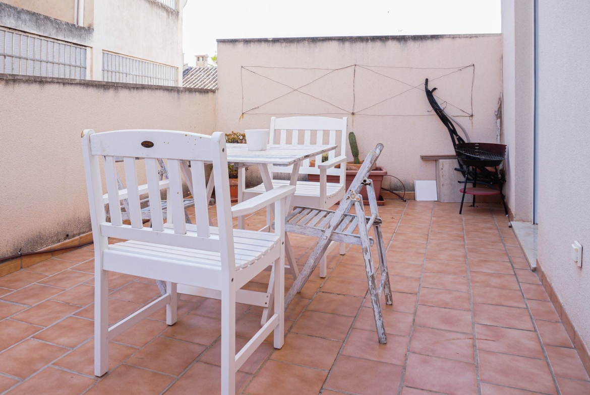 Furnished Apartment with Terrace for Rent in Campos