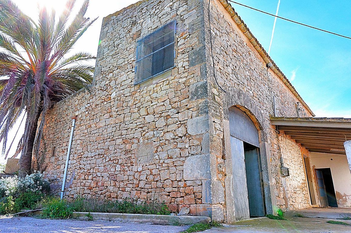 Casa de pueblo en Es Llombards, Santanyí – 4 hab. y 5.928 m² de parcela
