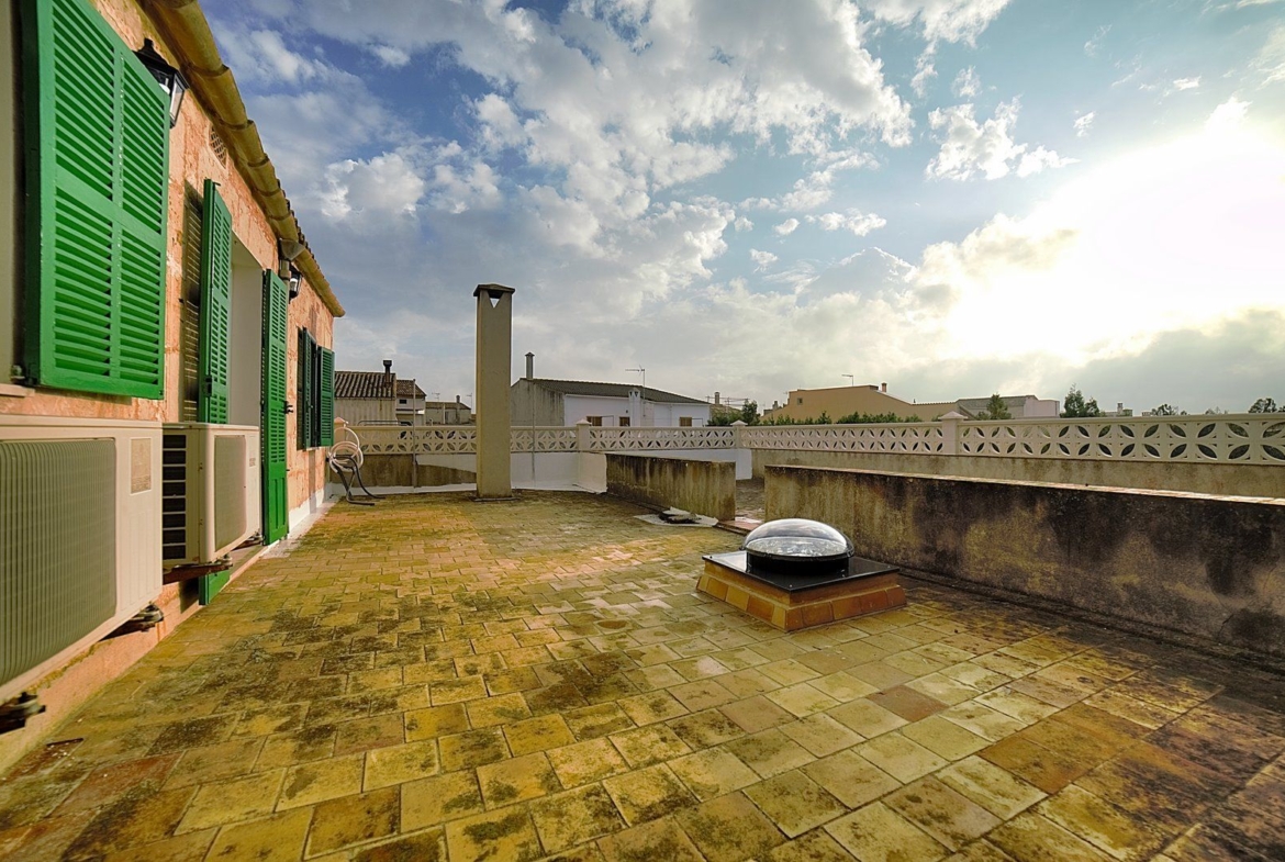Renovated Village House for Rent with Terraces in Ses Salines