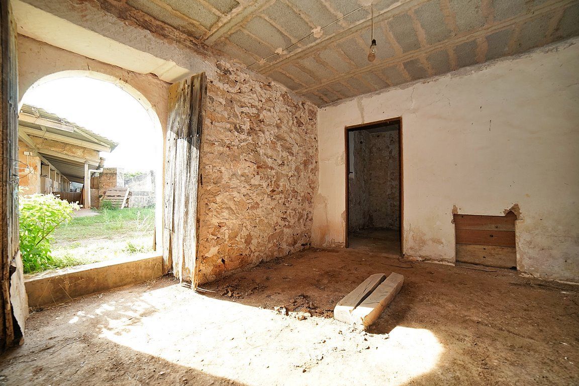 Country House to Renovate in Ses Salines, Southern Mallorca