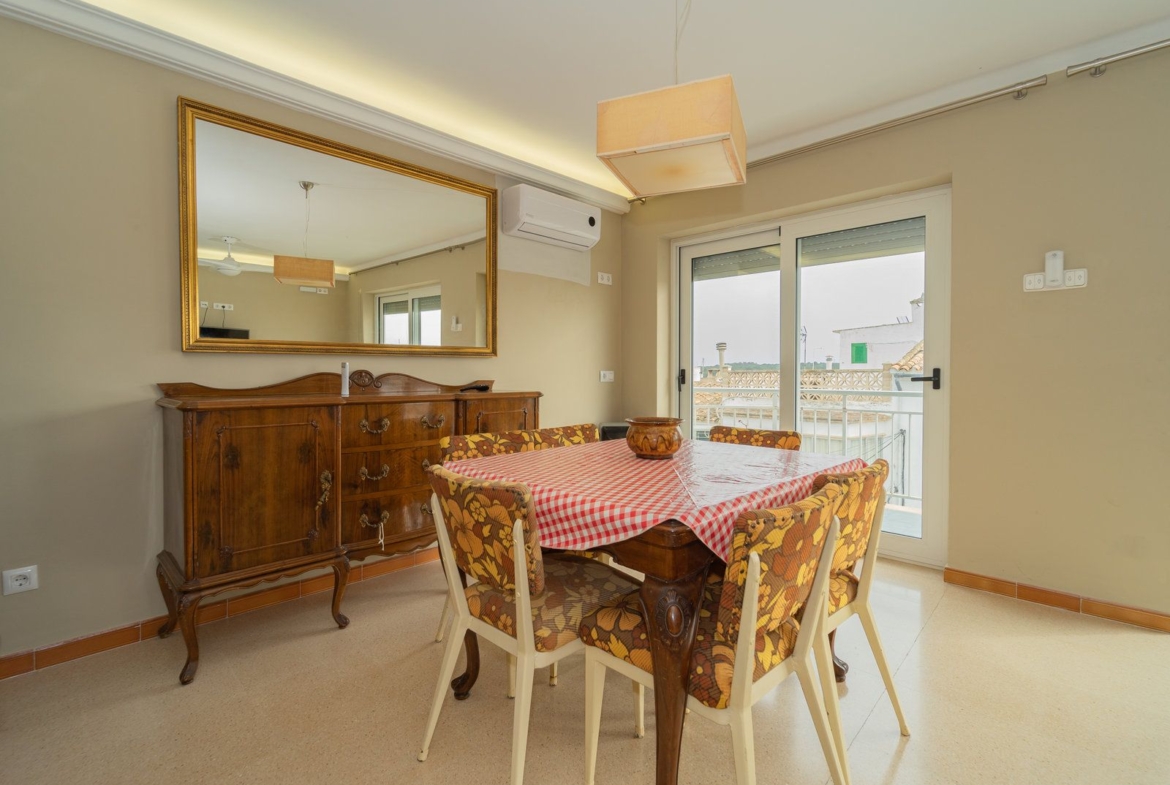 Sea View Penthouse for Rent in Portocolom – 4 Bed & Solarium