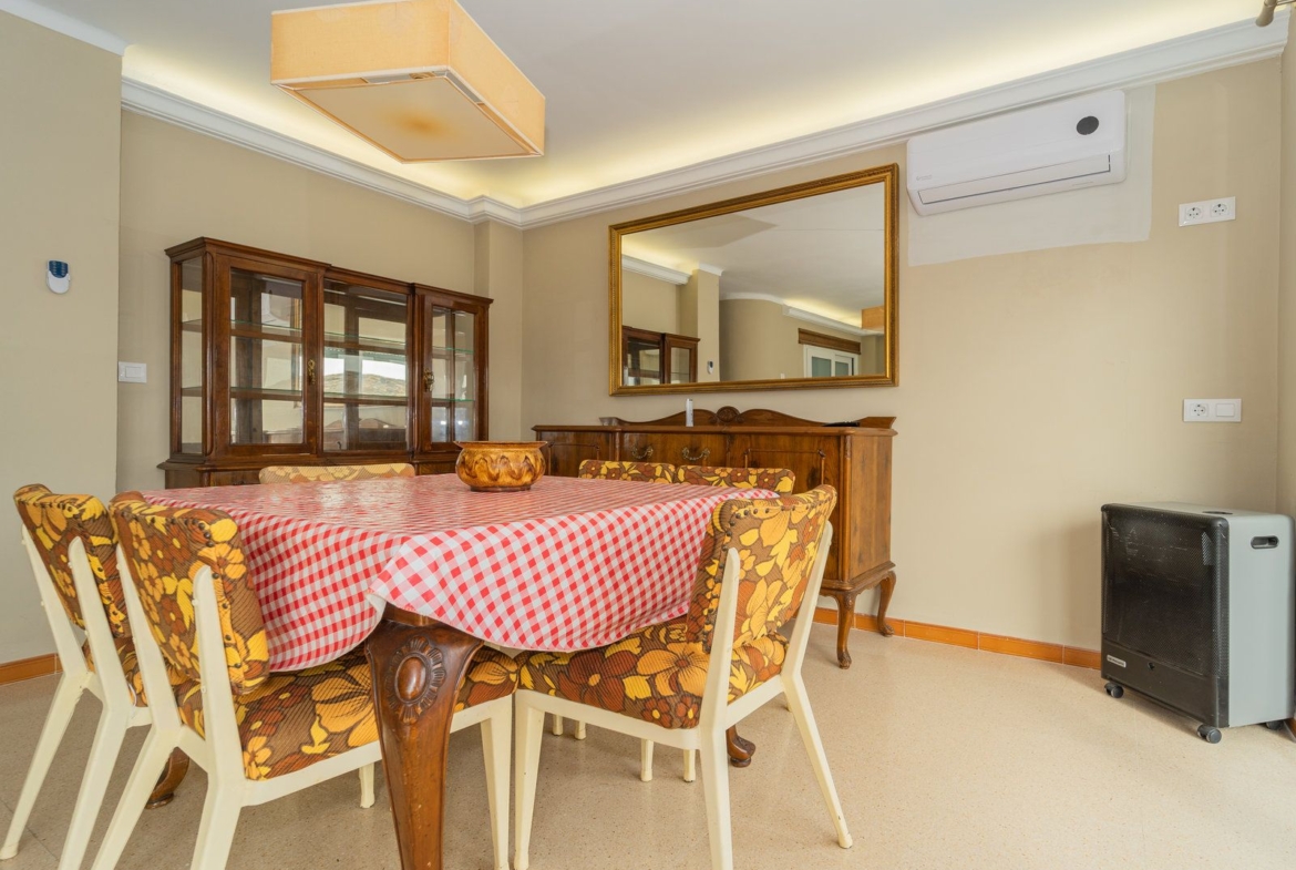 Sea View Penthouse for Rent in Portocolom – 4 Bed & Solarium