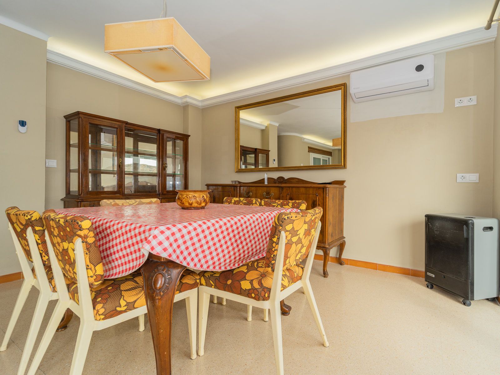 Sea View Penthouse for Rent in Portocolom – 4 Bed & Solarium
