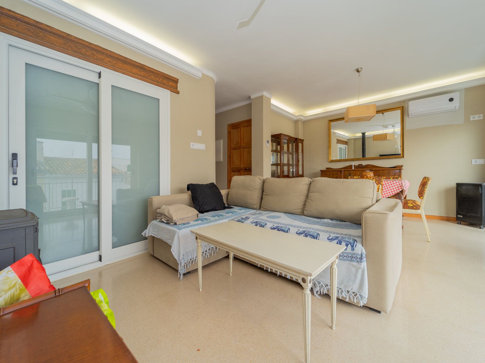 Sea View Penthouse for Rent in Portocolom – 4 Bed & Solarium
