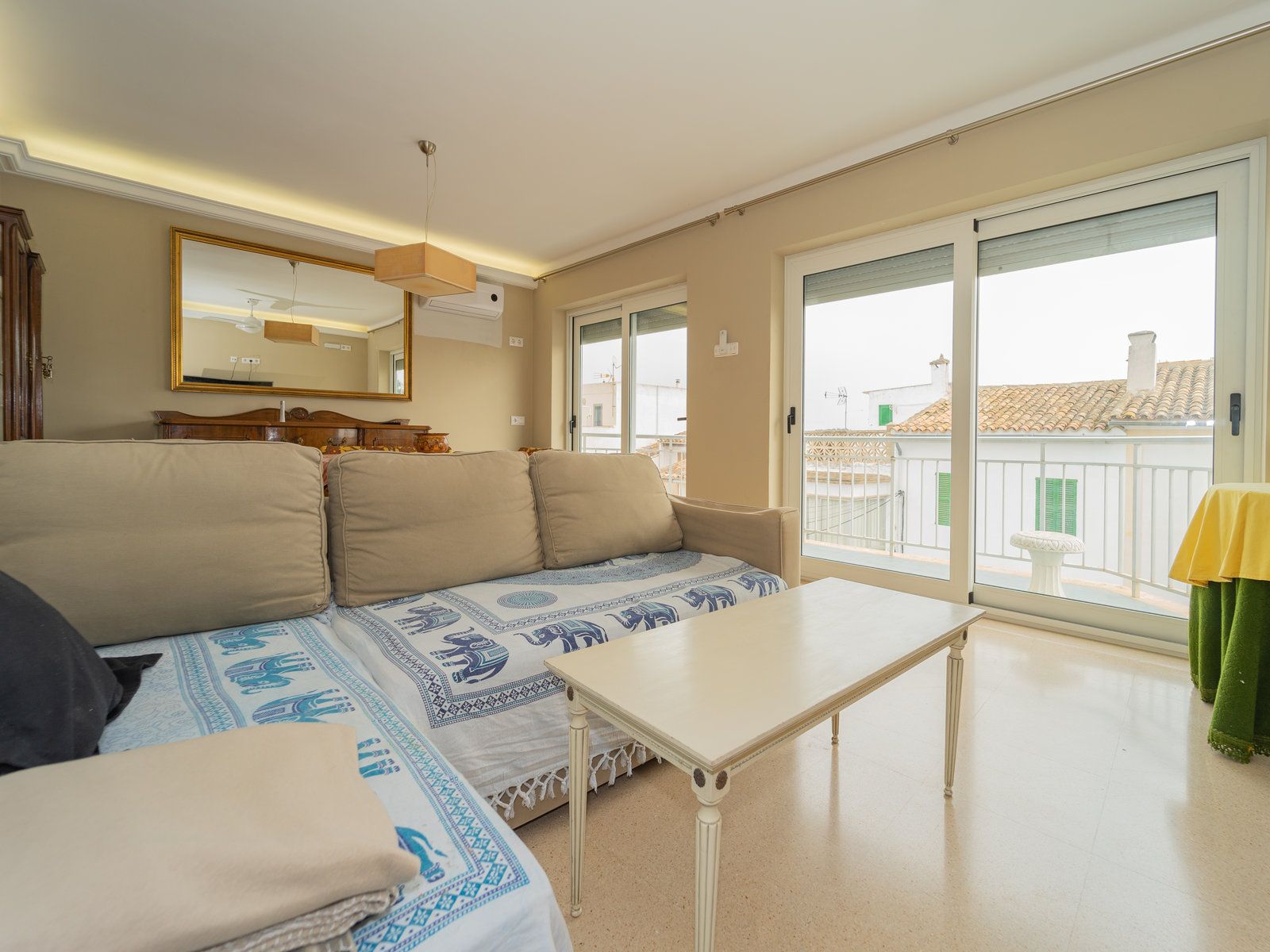 Sea View Penthouse for Rent in Portocolom – 4 Bed & Solarium