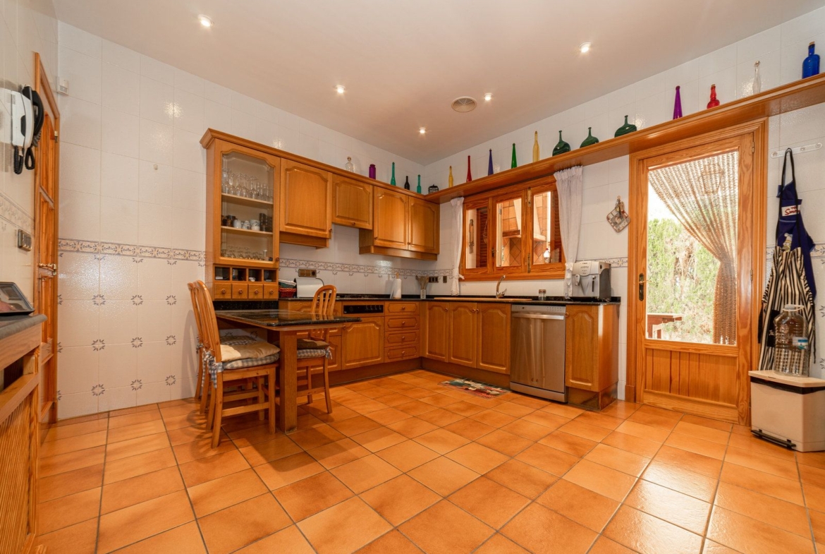 Villa con piscina en Sa Rápita, Campos — chalet esquinero