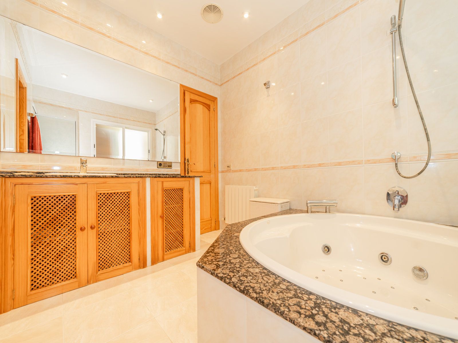 1220-28.jpg Villa con piscina en Sa Rápita, Campos — chalet esquinero