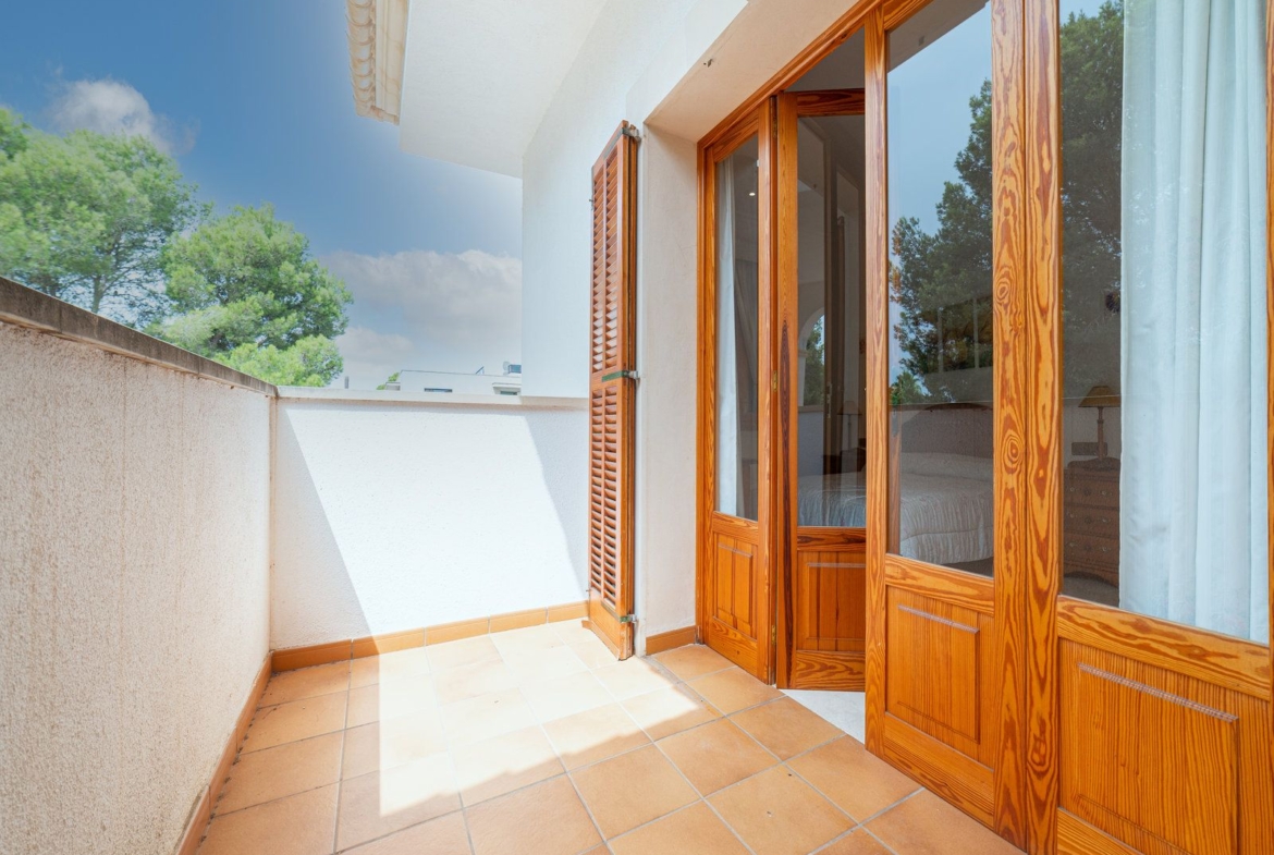 Villa con piscina en Sa Rápita, Campos — chalet esquinero