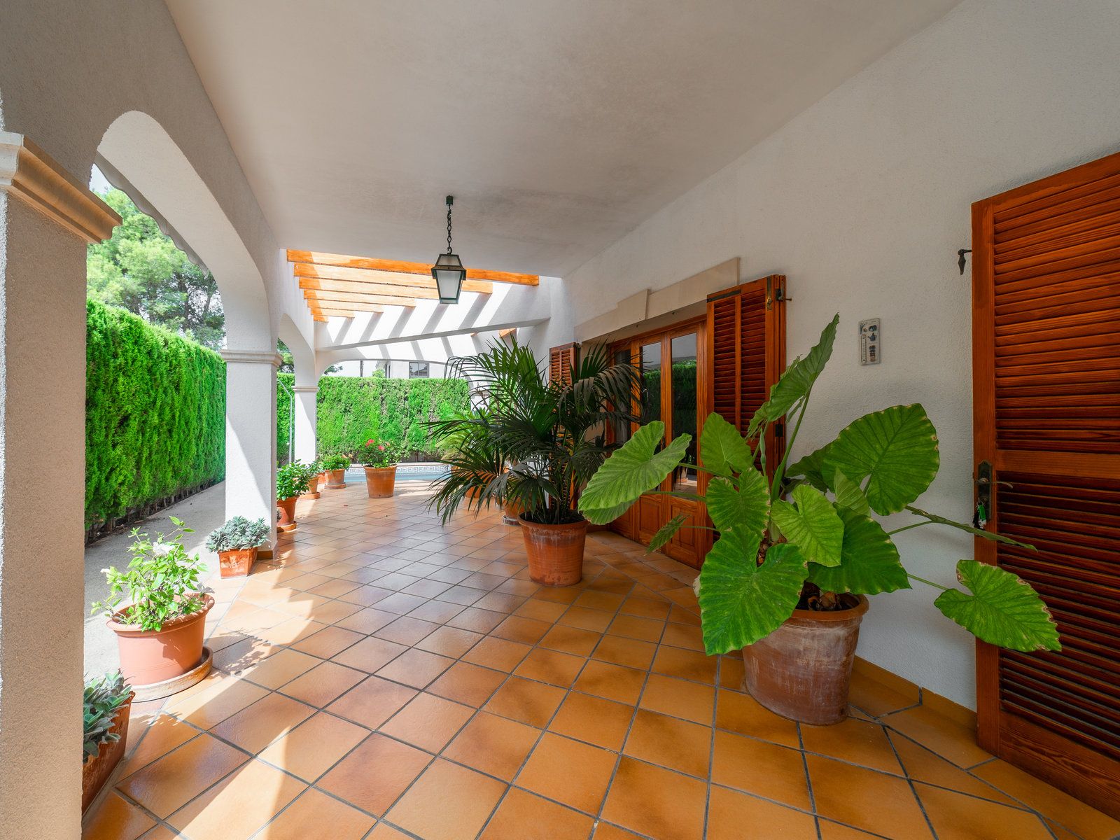 1220-8.jpg Villa con piscina en Sa Rápita, Campos — chalet esquinero