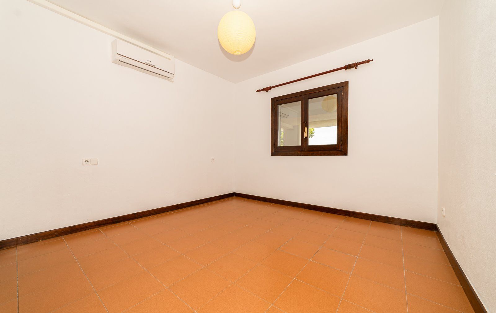1223-Planta-baja-con-jardin-en-venta-en-Cala-Egos-10-1223-Villasyfincasmallorca.jpg Alquiler de planta baja en Cala Egos: jardín privado y piscina
