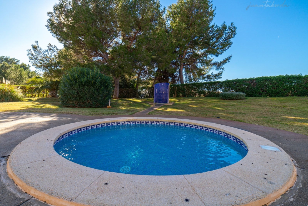 Planta baja con piscina en venta en Sa Coma