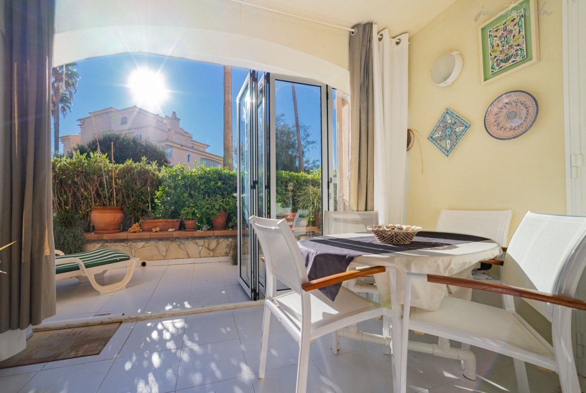 Planta baja con piscina en venta en Sa Coma