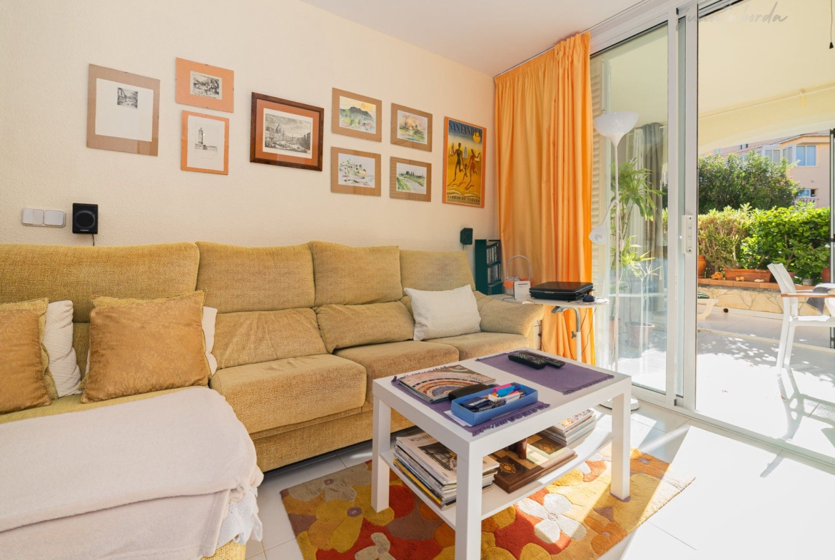 Planta baja con piscina en venta en Sa Coma
