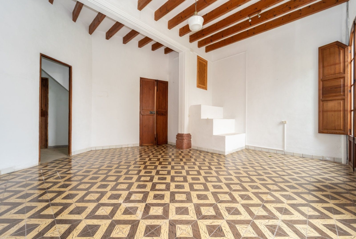Historisches Stadthaus zum Verkauf in Ses Salines, 314 m²