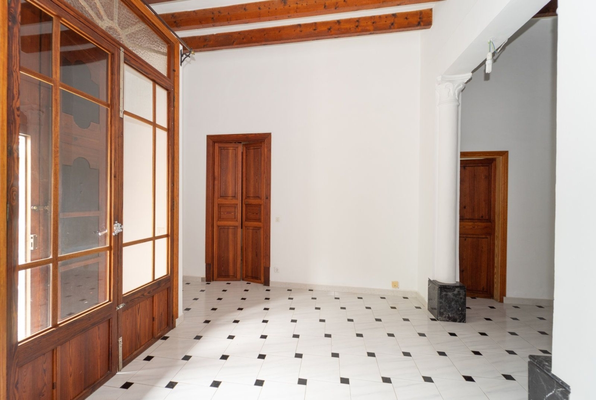 Historisches Stadthaus zum Verkauf in Ses Salines, 314 m²