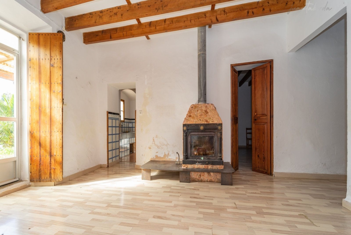 Landhaus zur Miete in Campos: 203 m², Garten & Nebengebäude