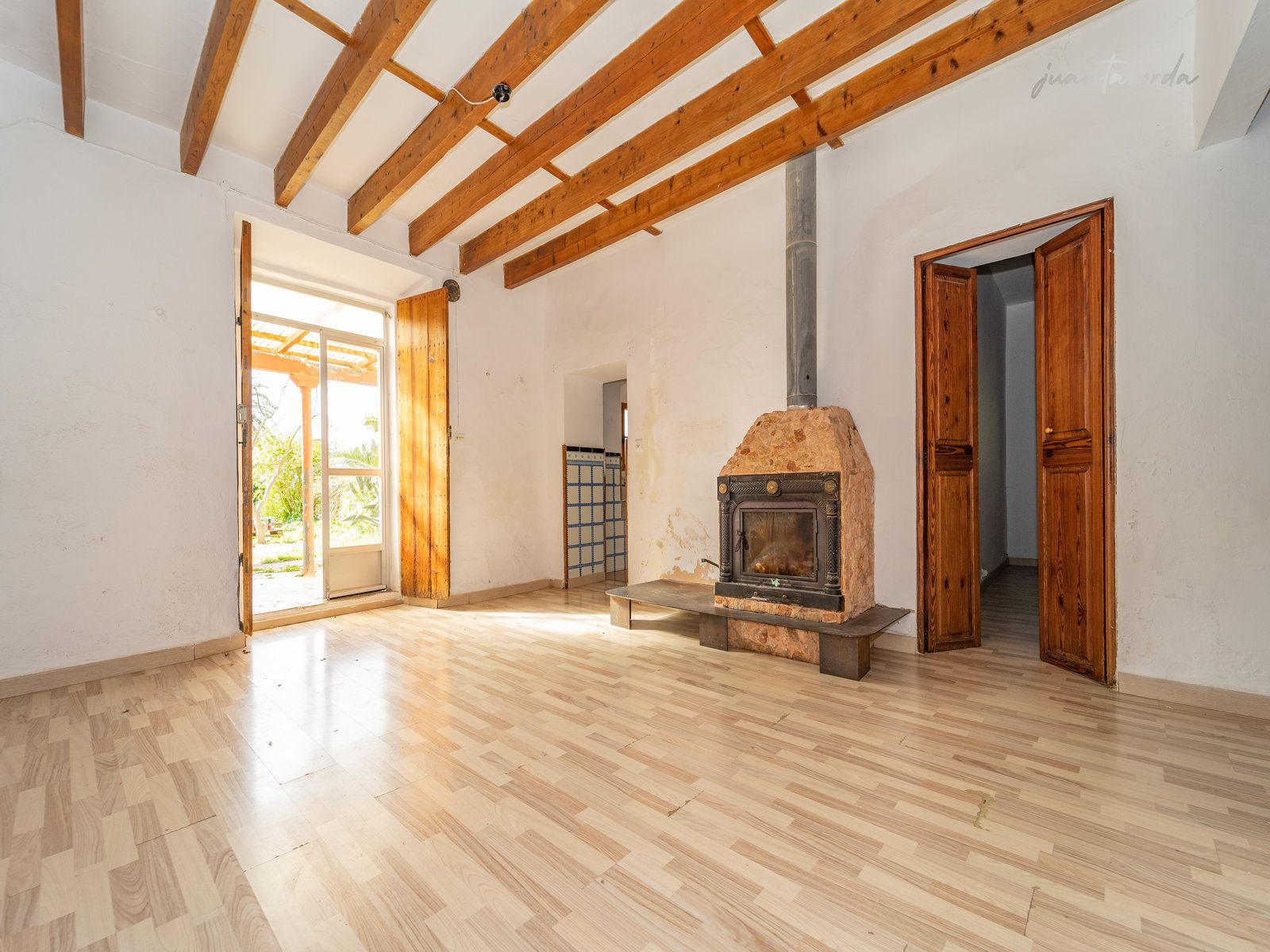 Landhaus zur Miete in Campos: 203 m², Garten & Nebengebäude