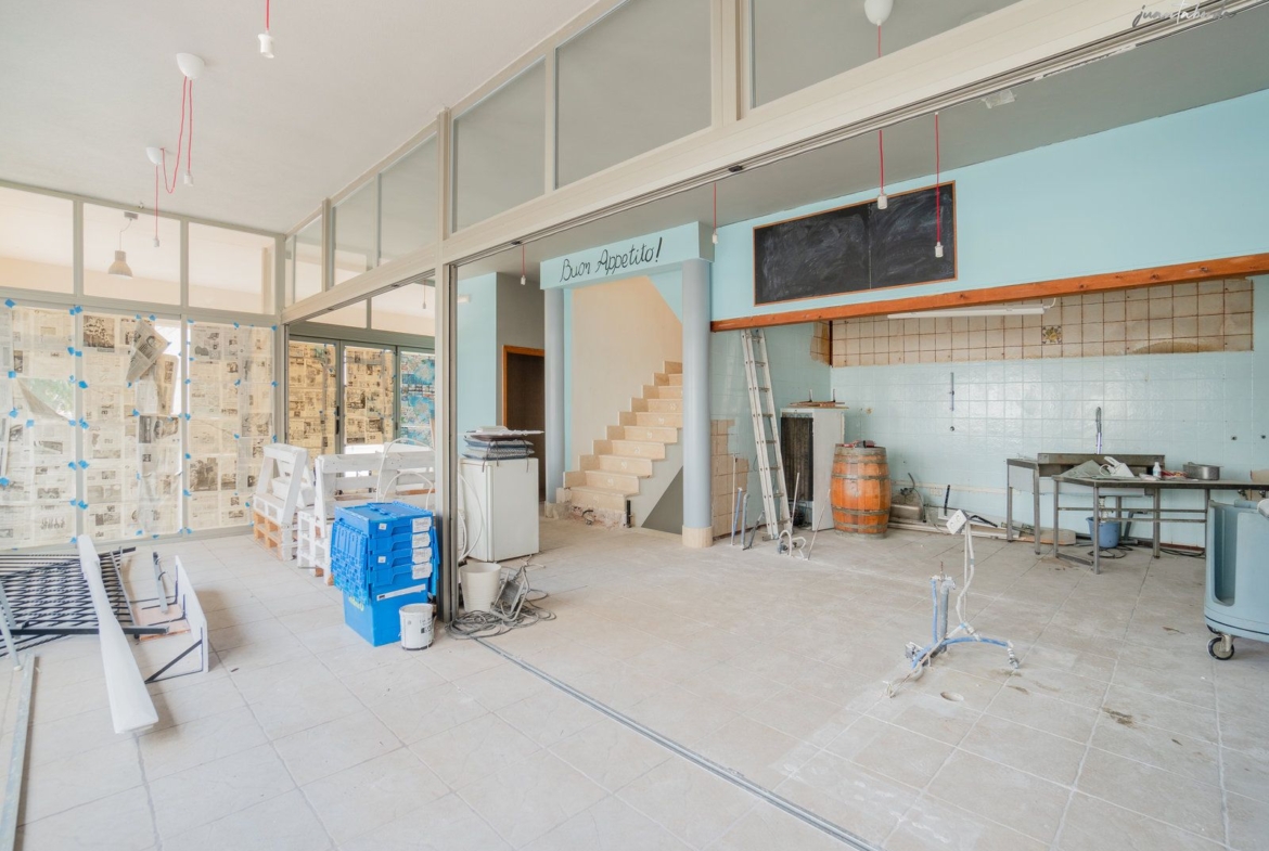 Local comercial con terraza en alquiler en Colonia de Sant Jordi