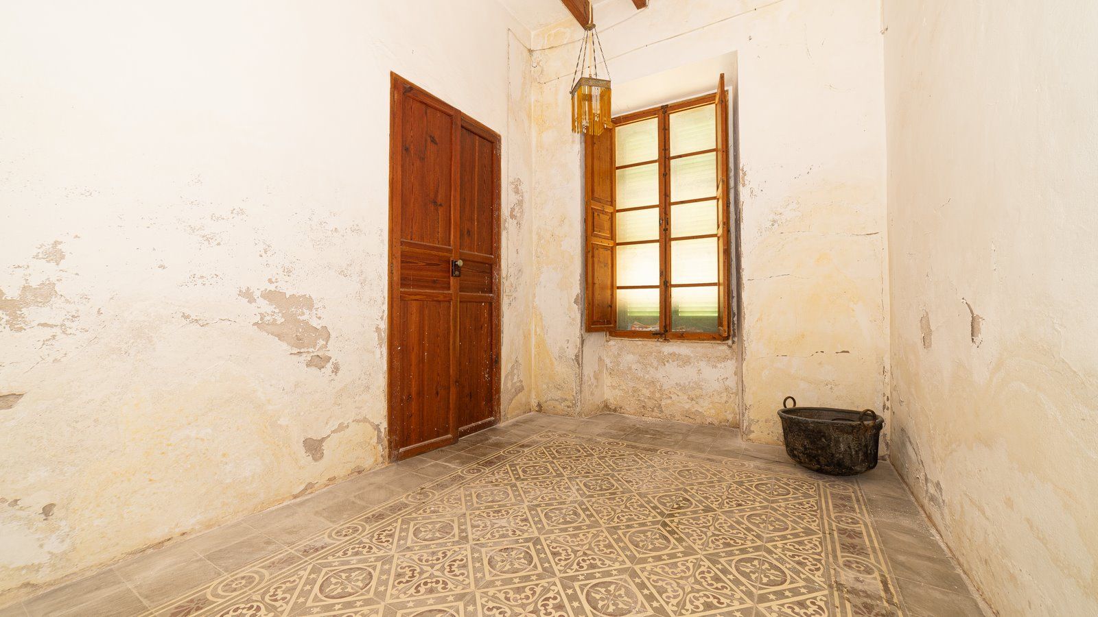 13-1201-Villasyfincasmallorca.jpg Casa de pueblo en Es Llombards con patio y terraza | 278 m²