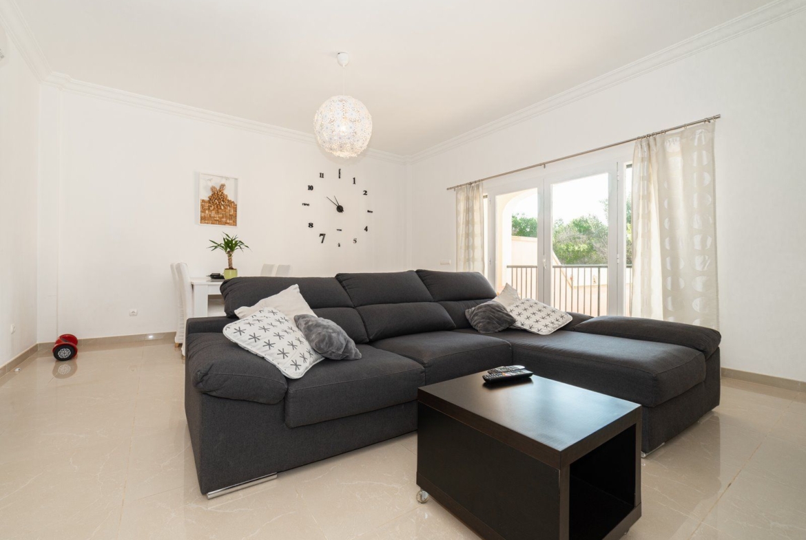 Geräumiges Haus mit Garten in Ses Salines, 4 Schlafzimmer