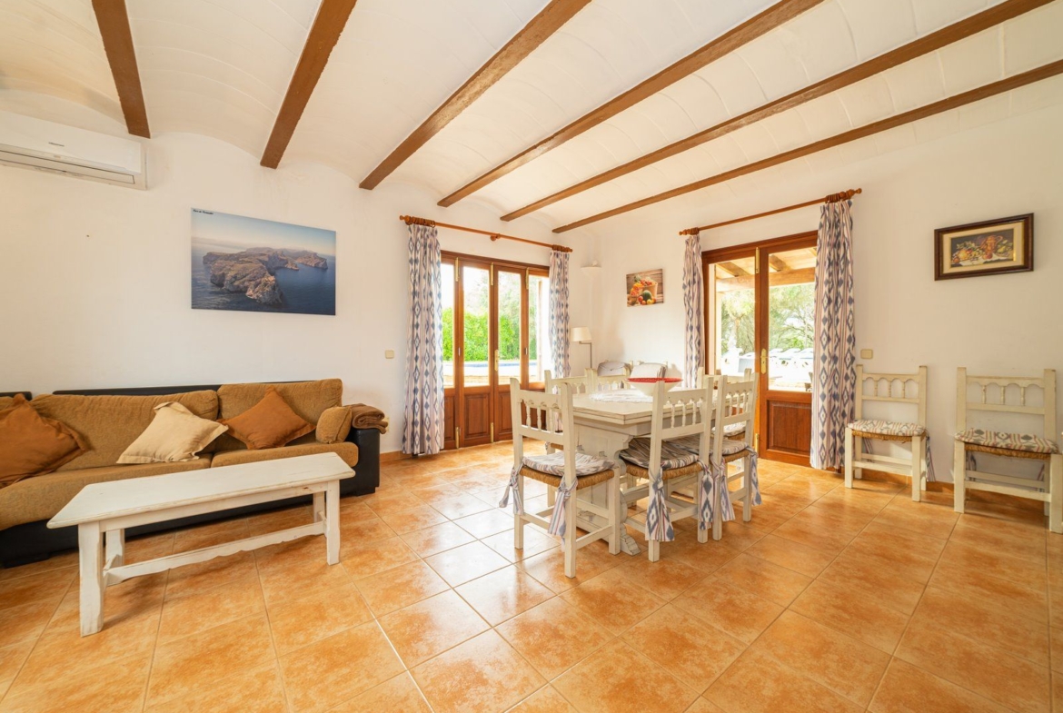 Country House with Pool Near C’as Concos, Felanitx