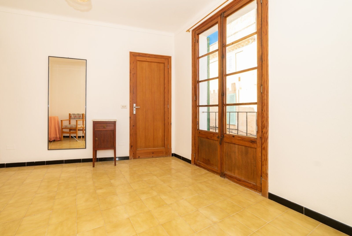 Townhouse for Rent in Ses Salines with Rooftop Terrace