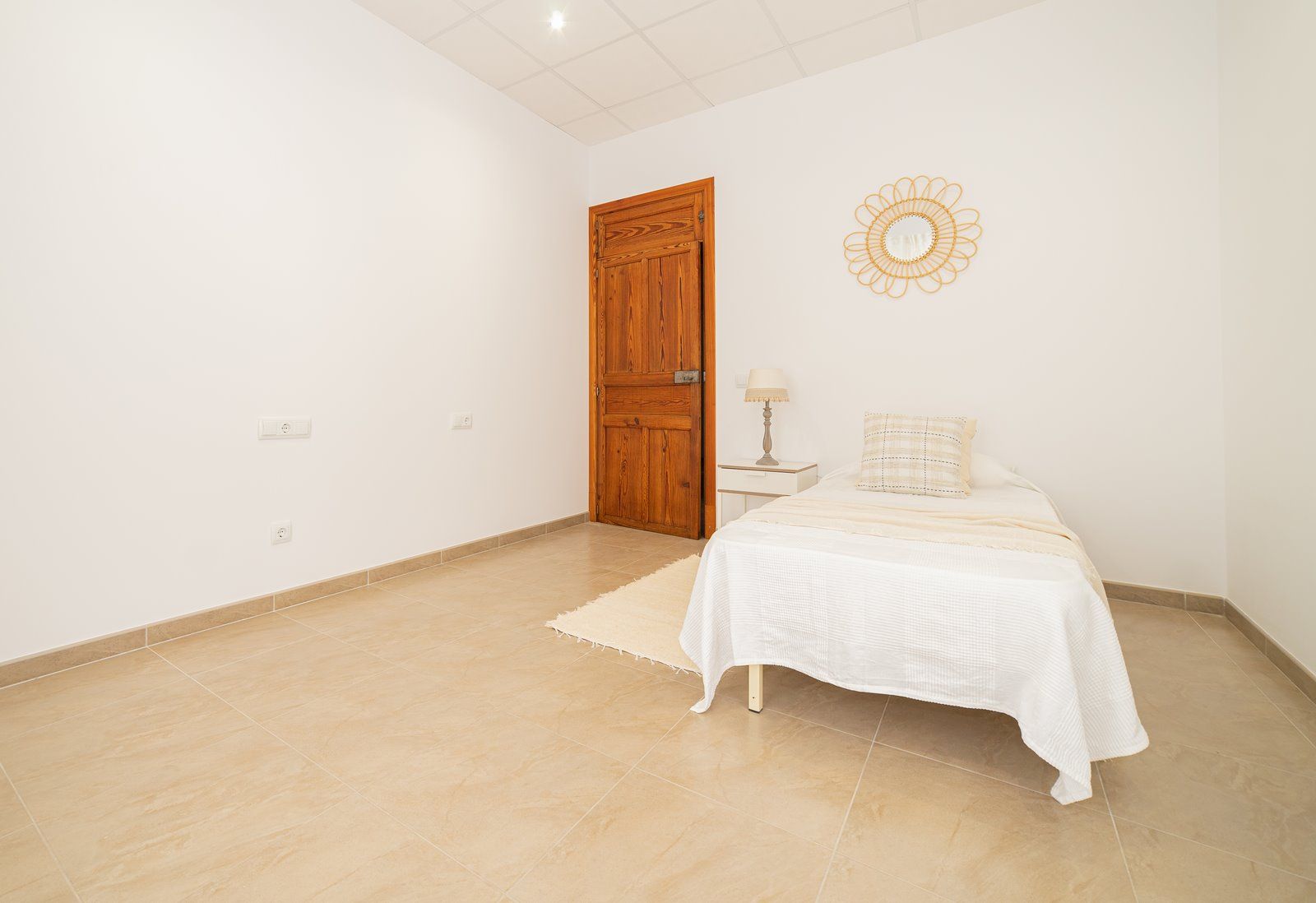 13-1250-Villasyfincasmallorca.jpg Piso amueblado en alquiler en el centro de Campos, Mallorca