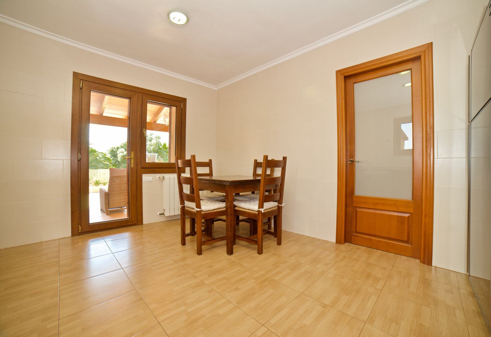 13-2009-Villasyfincasmallorca.jpg Country House with Pool for Rent Near Campos, Mallorca