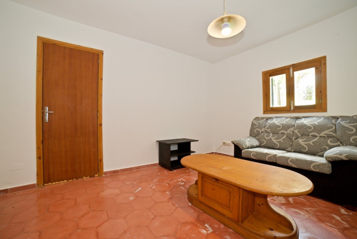 Charming House with Large Garden for Rent in Ses Salines