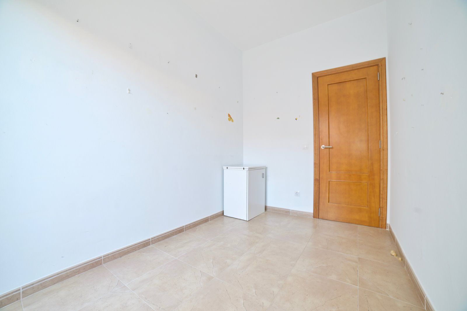 Planta baja con terraza, parking y trastero en Campos