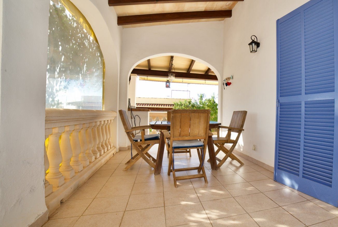 Chalet amueblado en alquiler cerca de Cala Santanyí con jardín