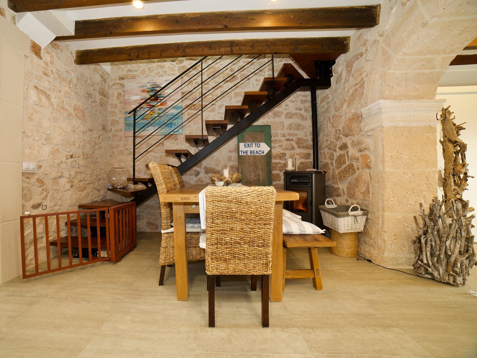 13-2047-Villasyfincasmallorca.jpeg Renovated Village House with Garden for Rent in Ses Salines