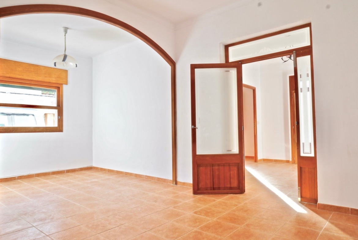 Alquiler casa de pueblo en Ses Salines con gran patio privado